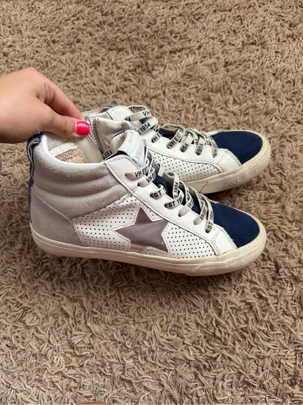 Women’s Vintage Havana
6.5
great condition just don’t wear!
